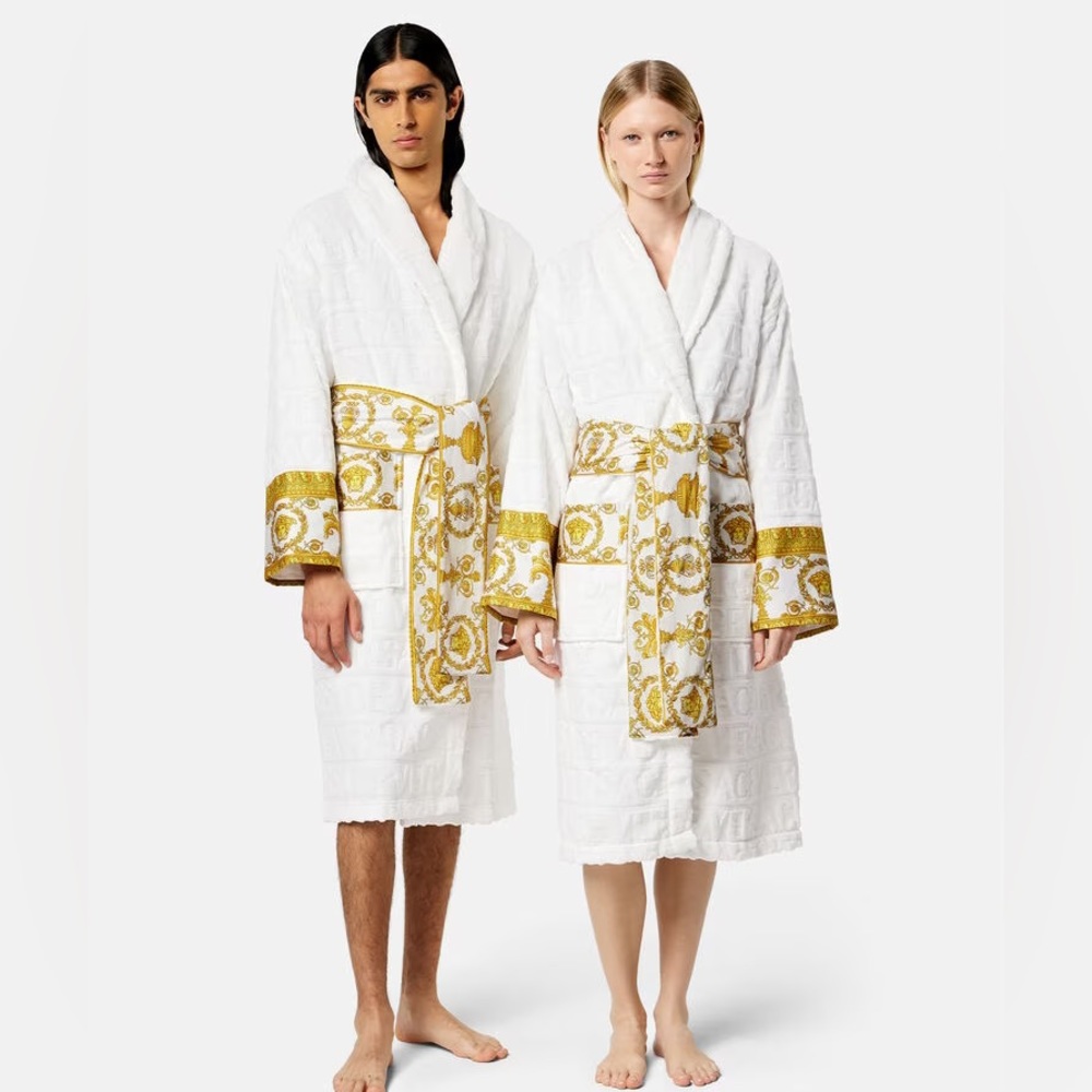Authentic Versace robe - Picture 4 of 7